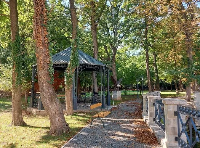 Gartenhotel Altmannsdorf 4*