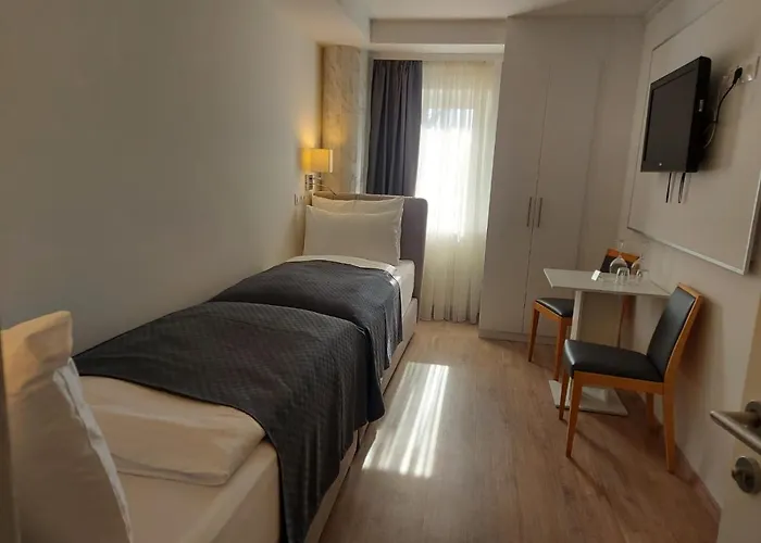 Gartenhotel Altmannsdorf Otel Viyana