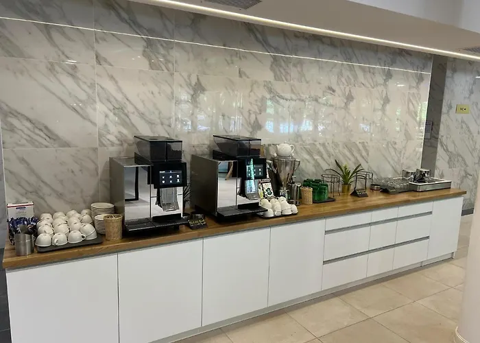 Gartenhotel Altmannsdorf Otel 4*