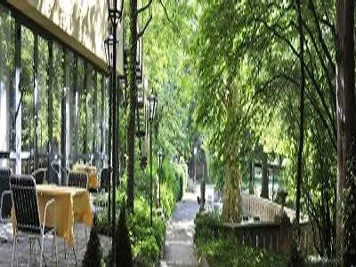 Gartenhotel Altmannsdorf Otel
