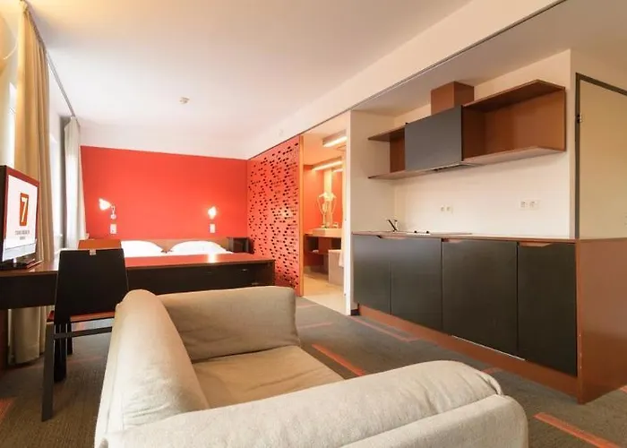 Otel Gartenhotel Altmannsdorf 4*