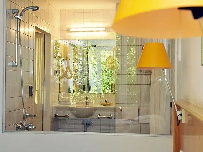 Otel Gartenhotel Altmannsdorf