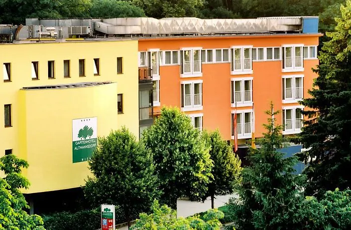 Otel Gartenhotel Altmannsdorf 4*